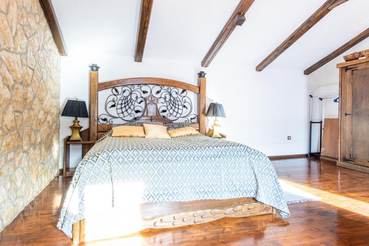 Apartamento Stone House Srida Baška Voda Exterior foto