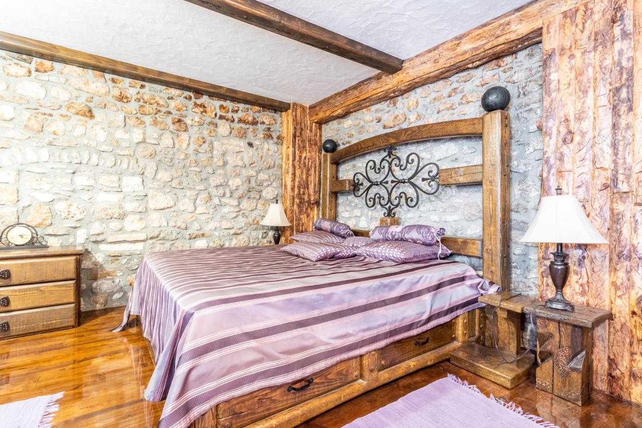 Apartamento Stone House Srida Baška Voda Exterior foto