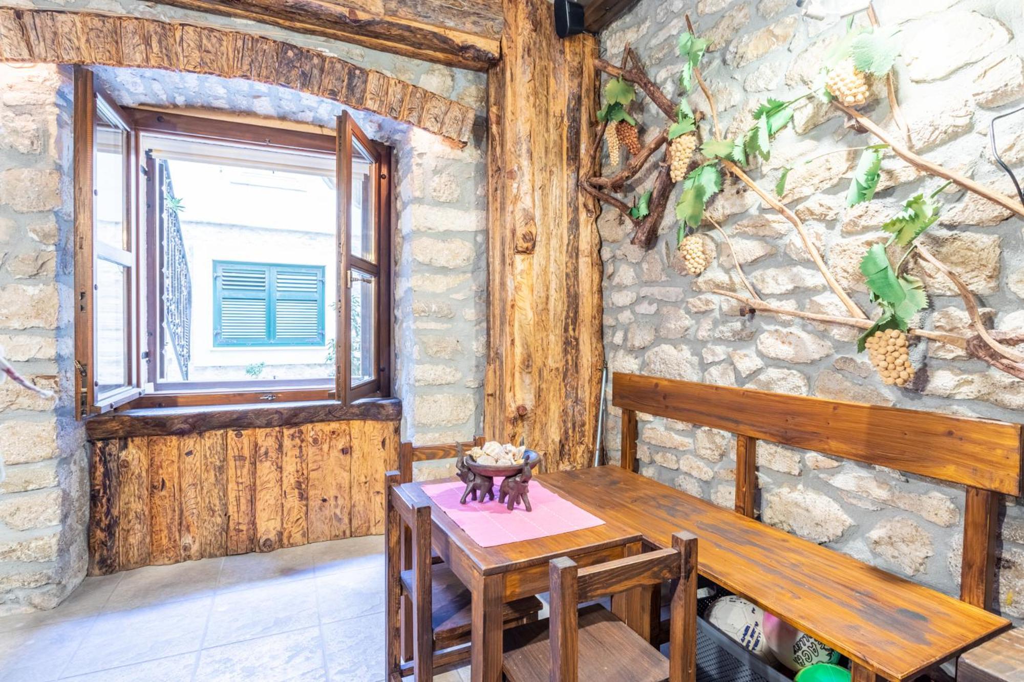Apartamento Stone House Srida Baška Voda Exterior foto